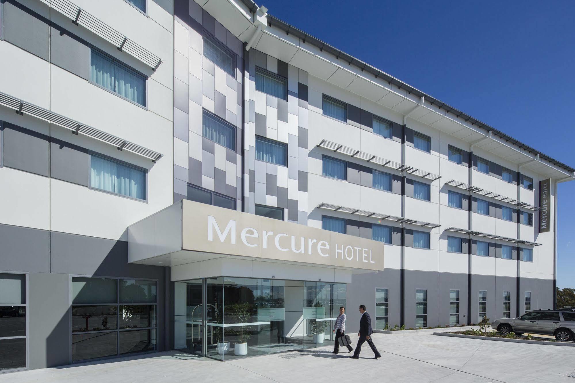 Mercure Newcastle Airport Exterior photo